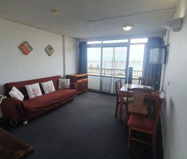 Southport Broadwater unit with uninterrupted water views! - Photo 1