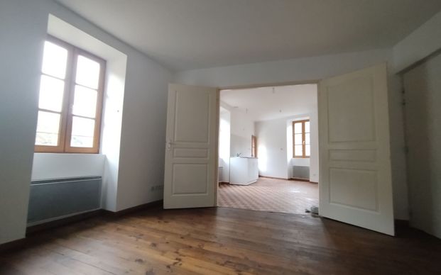 Appartement à louer 2 pièces • 49 m2 Largentière - Photo 1