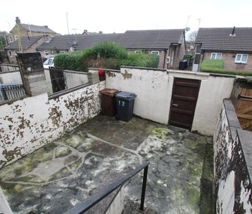 2 bedroom terraced house to rent - Photo 3