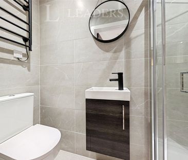 studio to rent Shinwell Walk, Henderson Road, Crawley, West Sussex,... - Photo 3