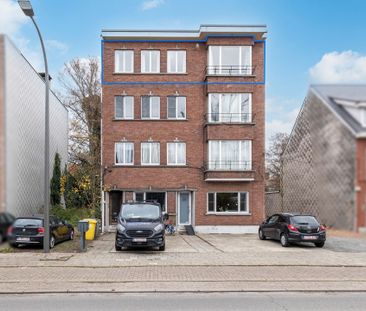 Ruim instapklaar appartement met 2 slaapkamers en terras - Photo 1