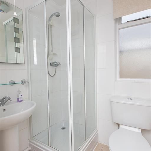 1 bedroom private hall to rent - Photo 1