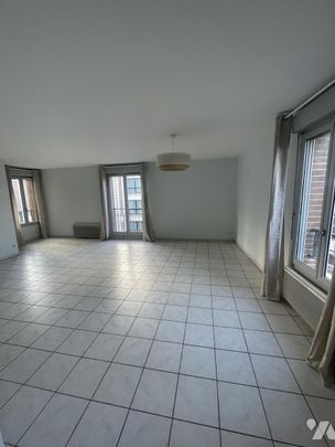 Location appartement F3, place de parking hyper centre-ville - Photo 1