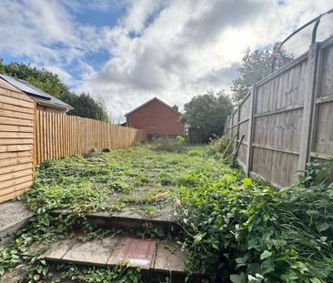 3 bedroom semi-detached house to rent - Photo 3