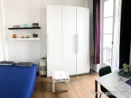 Logement à Paris, Location meublée - Photo 2