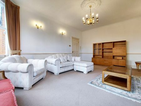 Park Hill, London W5 - Photo 2