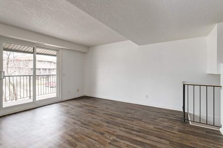 2 Bedroom - Photo 2