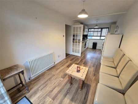 Vandyke, Bracknell, Berkshire, RG12 - Photo 4