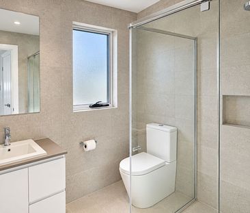 Brand New 2 Bedroom Home in Central Richmond - Photo 5