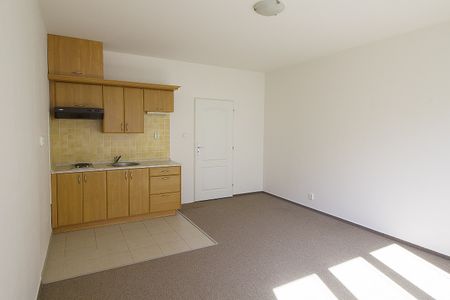 pronájem bytu v Praze, byt 1+kk, 29m2, novostavba, Praha 10, nezařízený, parkovací místo - Photo 2