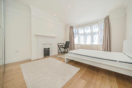 Hart Grove, Ealing, W5 - Photo 2