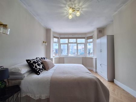 4 bedroom terraced house to rent - Photo 4