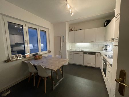 Charmante 2-Zimmer Wohnung mit großer Wohnküche und EBK - Photo 3