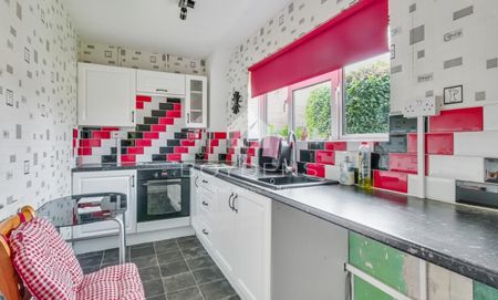 Bardfield Road, Colchester - Photo 5