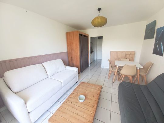 Location Appartement 1 pièce 25m² ST PAUL 97434 - Photo 1