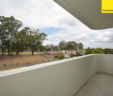 BRAND NEW 5 BEDROOM! - Photo 3