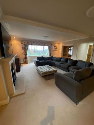 5 bedroom detached house to rent - Photo 1