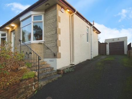 3 bedroom detached bungalow to rent - Photo 3