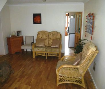 3 bedroom semi-detached house to rent - Photo 6
