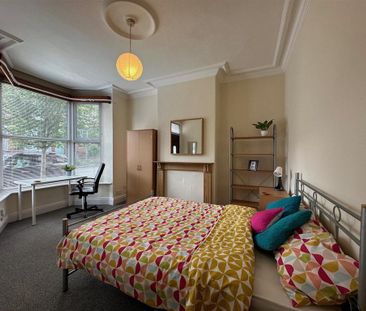 3 bedroom end of terrace house to rent - Photo 4