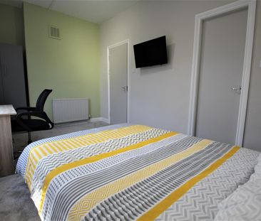 Delph Mount, Woodhouse, LS6 2HS, Leeds - Photo 1