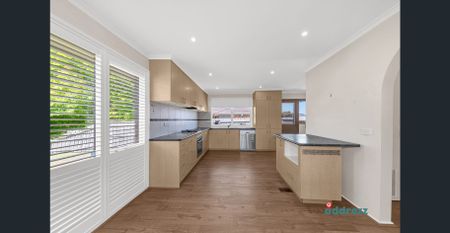 Expansive 5-Bedroom Family Home in Maramba Estate - Photo 5