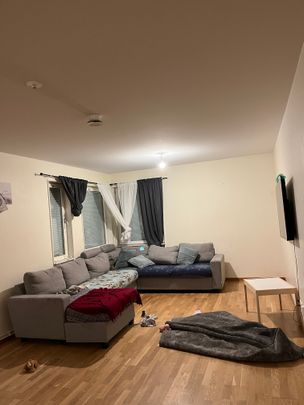 Sleipnergatan, Märsta - Photo 1