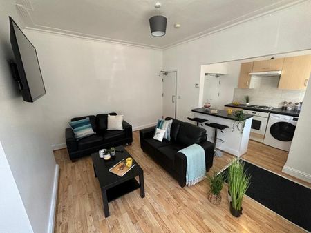 3 bedroom terraced house to rent - Photo 2