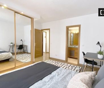 madrid, Community of Madrid 28026 - Photo 4