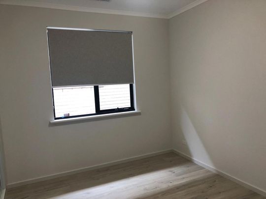 IMPRESSIVE FAMILY LIVING WITH SPACE, STYLE & EXCEPTIONAL ENTERTAINING - Photo 1