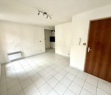 Location Appartement 2 pièces 31m² HYERES 83400 - Photo 2