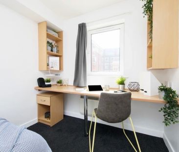 5 Bed Flat, Hatton Garden, L3 - Photo 1