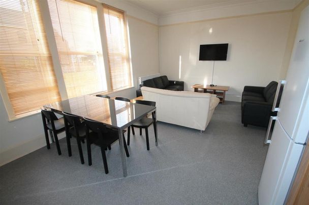 House share to rent - Photo 1