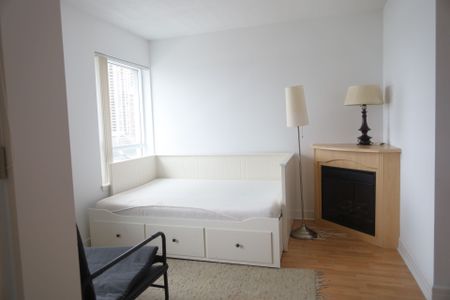 For Lease - 19 Avondale Avenue Unit# LPH14, Toronto, Ontario - Photo 5