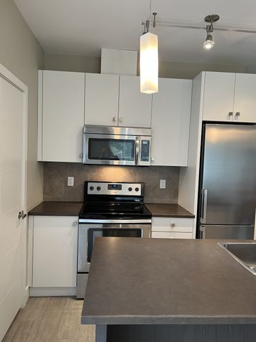 LINDY'S APTS - 109 - L109 - Photo 3