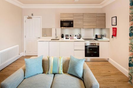 2 bedroom serviced apartment to rent - Photo 2