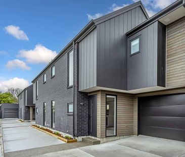 New Three Bedroom Townhouse with Carpeted Garage - Photo 4