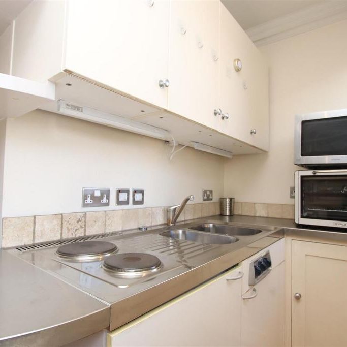 1 bedroom flat to rent - Photo 1