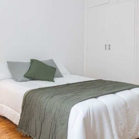 4 room luxury Flat for rent in Madrid, Autonomous Region of Madrid - Photo 1