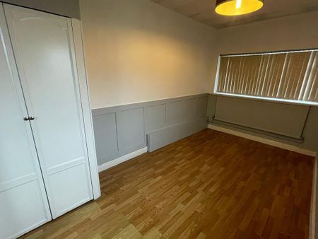 2 bedroom detached bungalow to rent - Photo 4