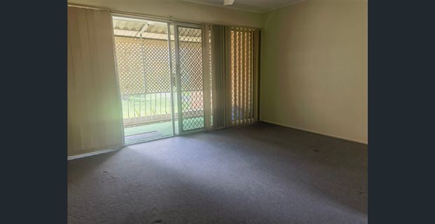 $450 per week - Photo 1