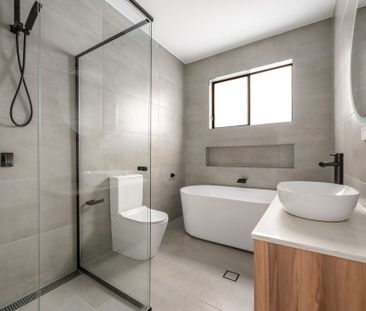 4 Bedroom Family Home - Photo 4