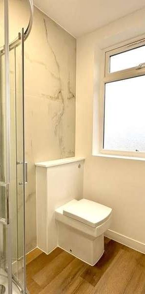 Regina Road, Southall, UB2 - Photo 1