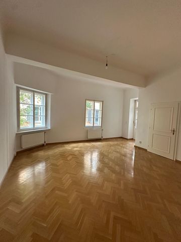 4-Zimmer-Erstbezug nach Sanierung mit Balkon in der Herrengasse – Provisionsfrei! - Photo 2