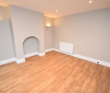 Gladstone Road, Neston - Photo 1