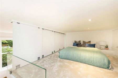 1 bedroom flat in Hampstead - Photo 5