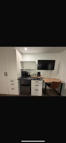 330 Mcleod St, Ottawa, ON K2P 2C5, Canada - Photo 3