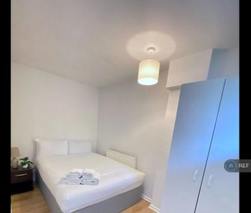 2 bedroom flat to rent - Photo 6