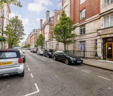 Studio Flat, Hallam Street, W1W - Photo 2