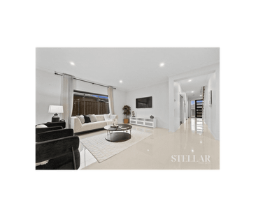 Modern Family Living in Clyde North - Photo 1